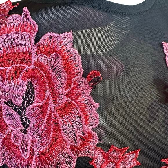 Charlotte Russe Black Mesh Pink Floral Appliqué Bodysuit SZ Medium Fairy Flirty - Picture 5 of 14